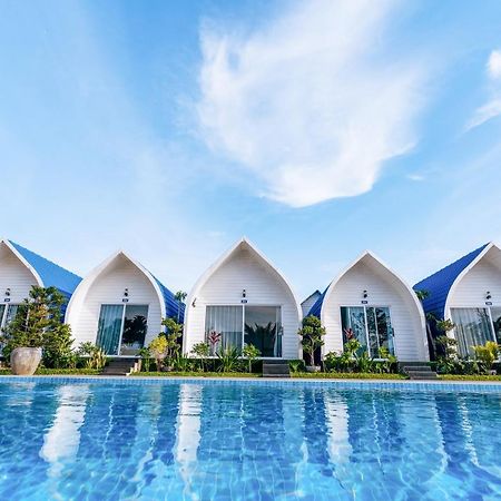 Jasmine River Front Hotel Kampot Ngoại thất bức ảnh