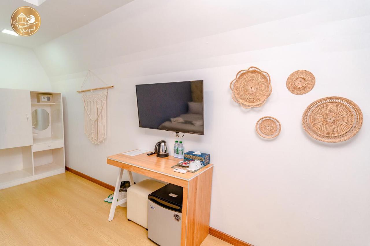 Jasmine River Front Hotel Kampot Ngoại thất bức ảnh