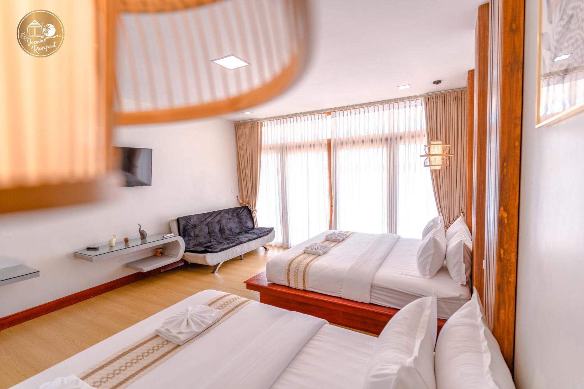 Jasmine River Front Hotel Kampot Ngoại thất bức ảnh